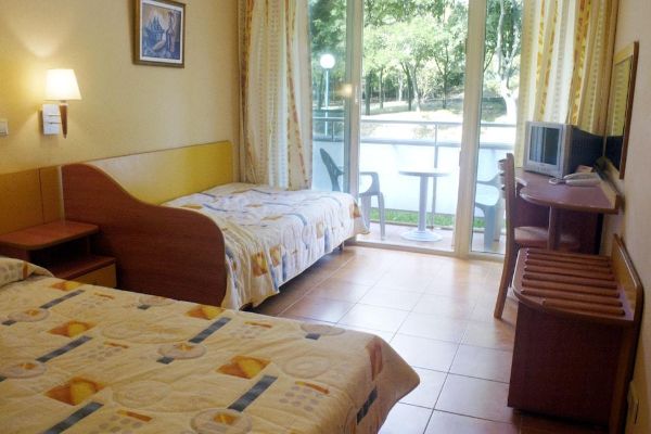 Hotel .Com (Albena)